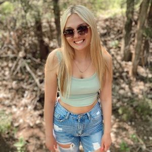 Meet your Posher, Kaylee